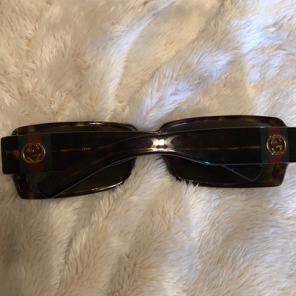 Gucci Sunglasses (Dark Tortoise Shell) - Picture 4 of 8